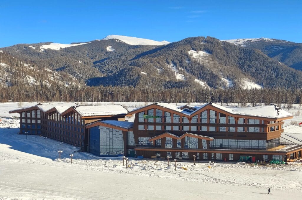 Vacation at the Jikepulin International Ski Resort